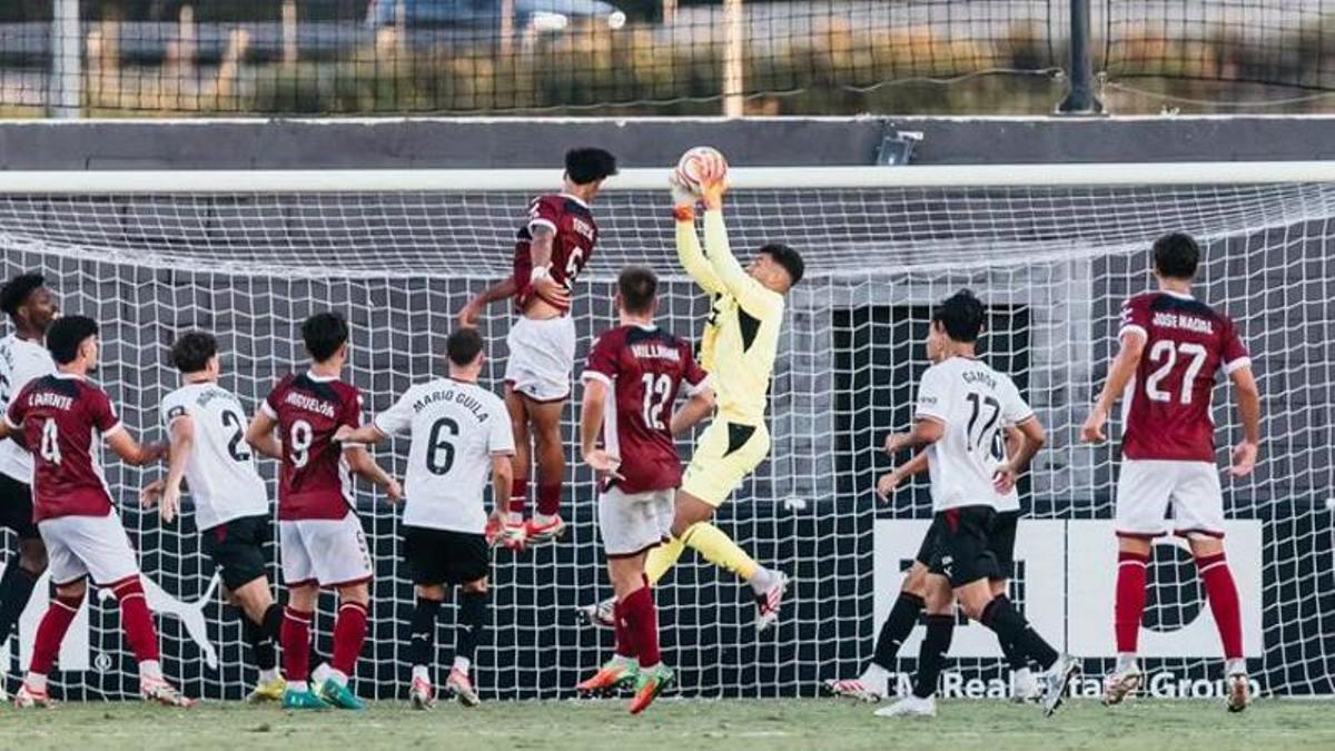 El VCF Mestalla agrava su mal inicio tras dejar escapar la victoria ante el Castellón B