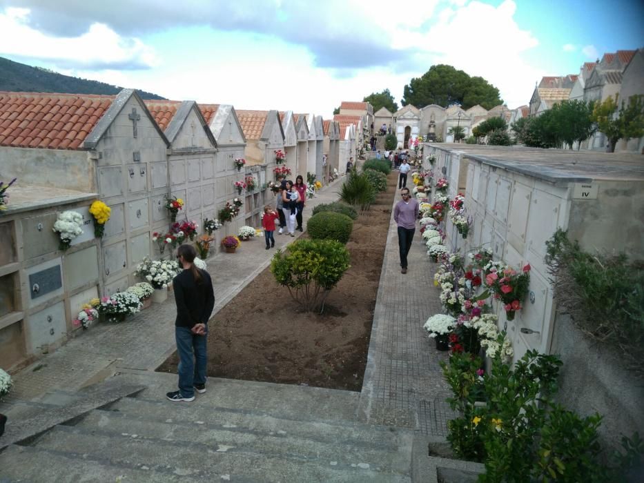 Tots Sants en el cementerio de Son Servera