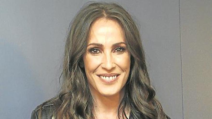 Malú desmiente en Instagram que vaya a dar a luz en casa