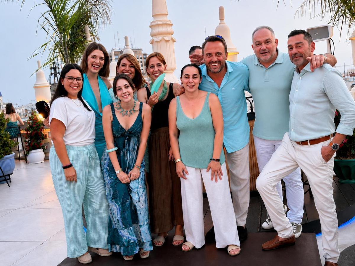 Maria Duval, Araya Frasquet, Susana Ollero, Lorena Ruiz, Marta Parra, Loles Blanco, Franc Corbi, Iñaki Verchraege, Roger Sánchez