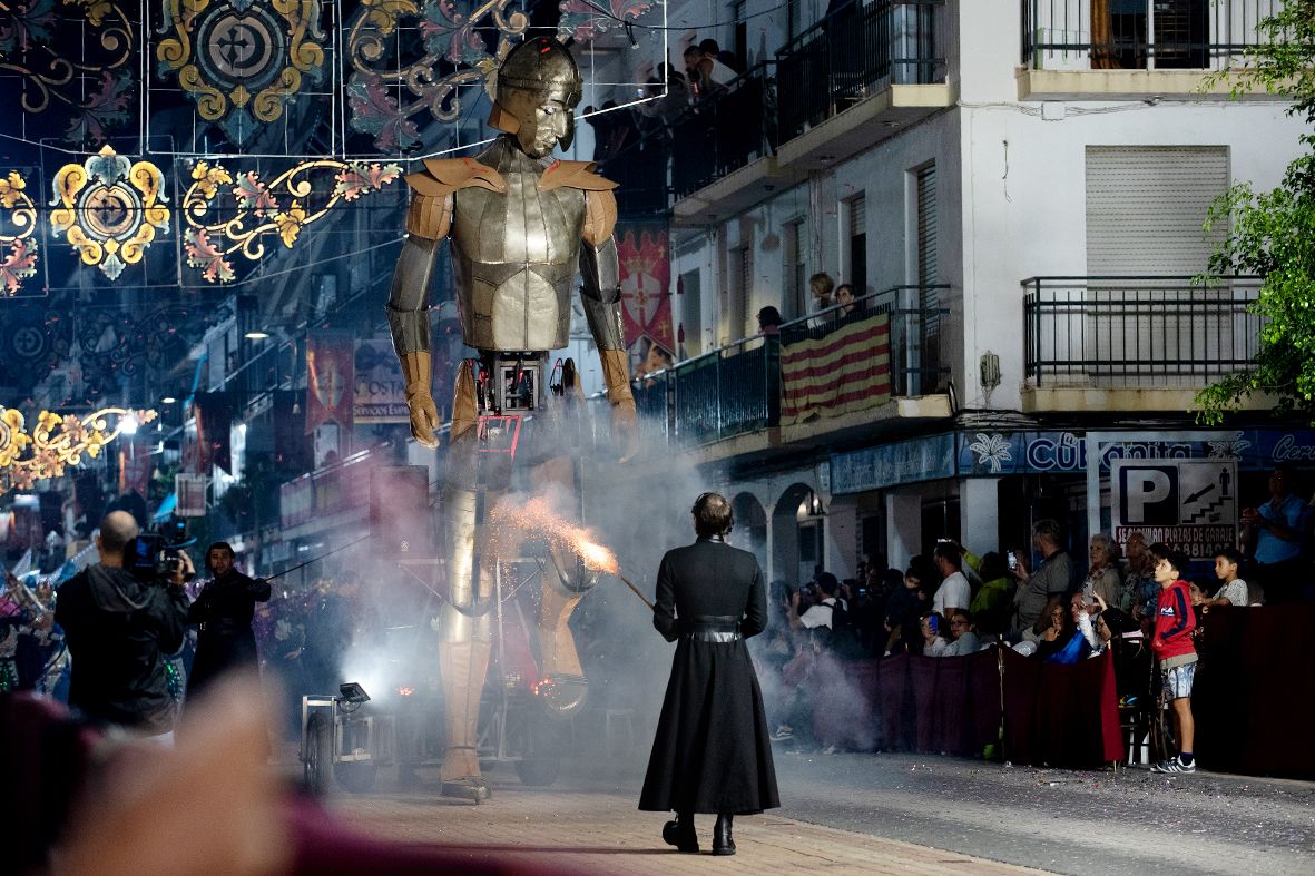 Desfile triunfal de las tropas cristianas en las Fiestas de Altea