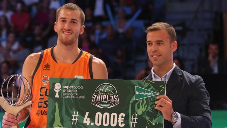 Matt Thomas, ganador del concurso de triples como taronja