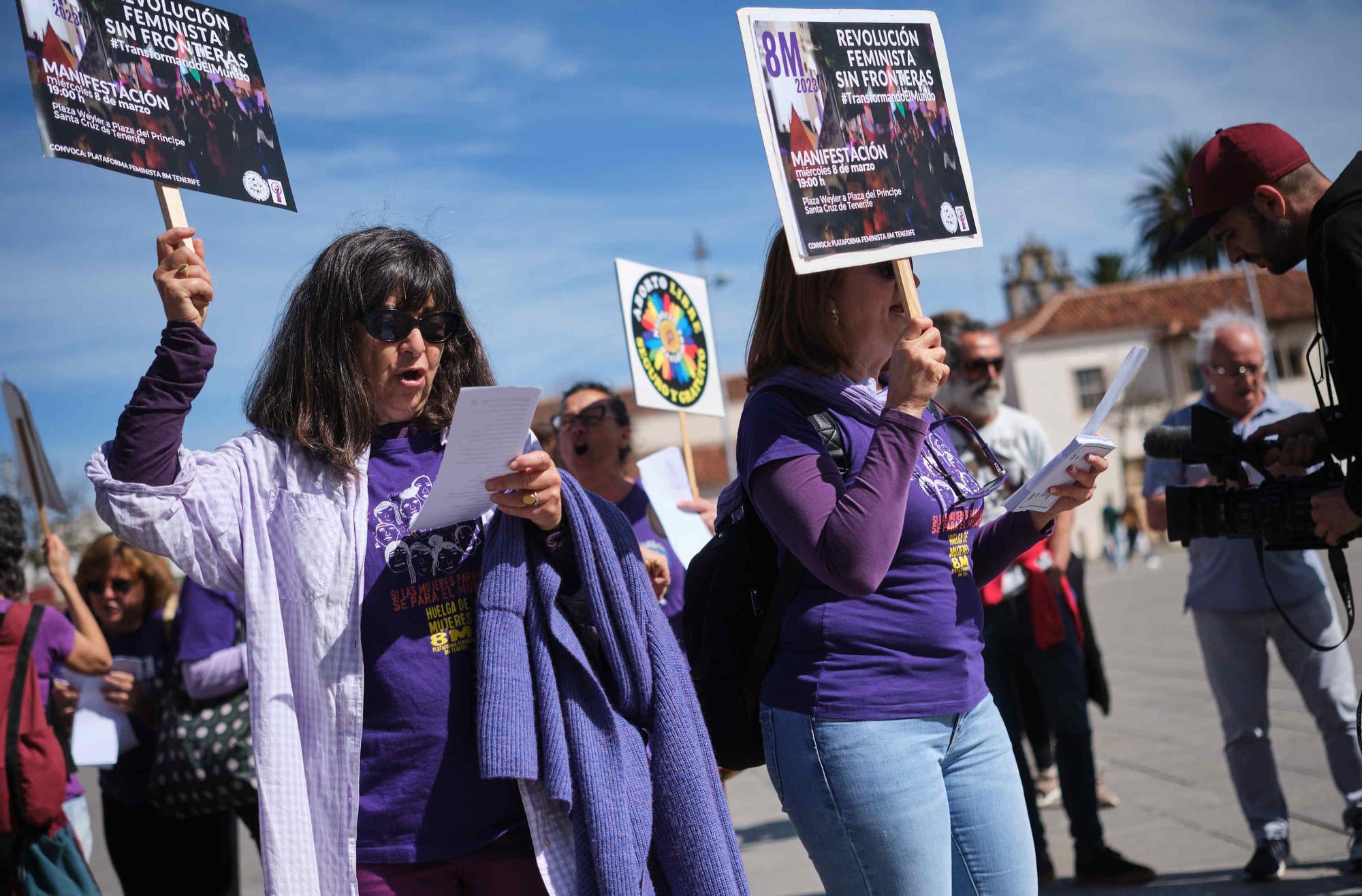 'Cacharrada' feminista en La Laguna por el 8M