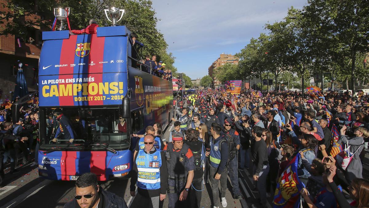La rúa del FC Barcelona que logró el doblete la temporada 2017-18