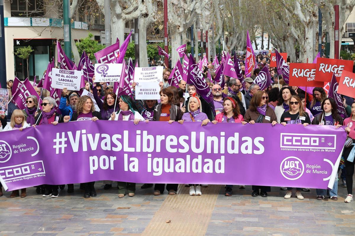 Las imágenes de la manifestación del 8M en Murcia Las imágenes de la manifestación del 8M en Murcia