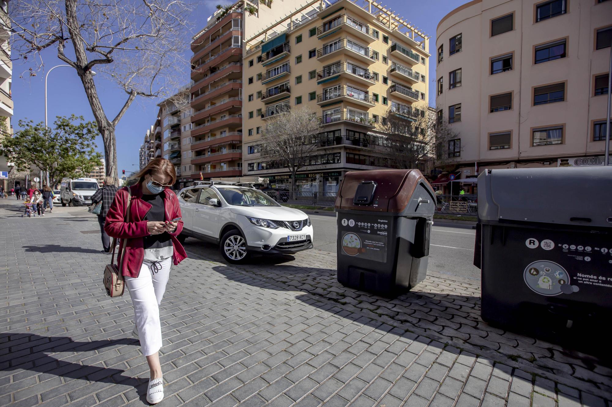 Iniciada la instalación de contenedores de recogida orgánica en otras cinco barriadas de Palma