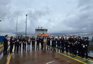 Botadura del «A22 Proserpina», en las instalaciones de Freire Shipyard en Vigo