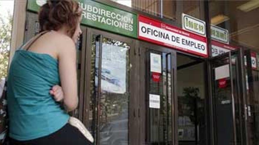 El paro sube en agosto en 1.860 personas en Extremadura