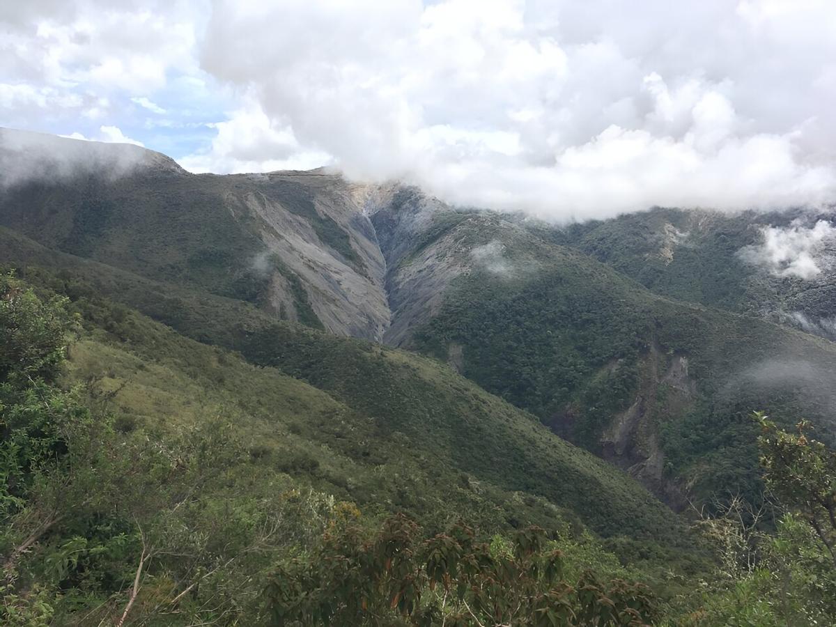 Cordillera de los andes peruanos