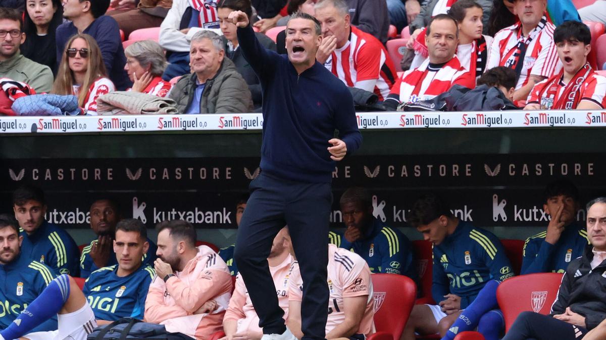 Fútbol. Partido correspondiente a la jornada 12 de Primera División temporada 2025-2026 entre el Athletic y el Real Oviedo. FUTBOL. ATHLETIC-OVIEDO. TEMPORADA 2025-2026