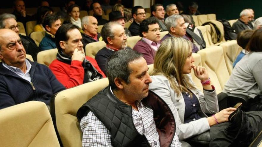 Alcaldes asistentes a la reunión con Somacyl