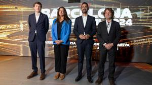Los responsables del Circuit de Barcelona , Oriol Sagrera y Roger Torrent, junto a la representante de la F1 y el regidor David Escudé
