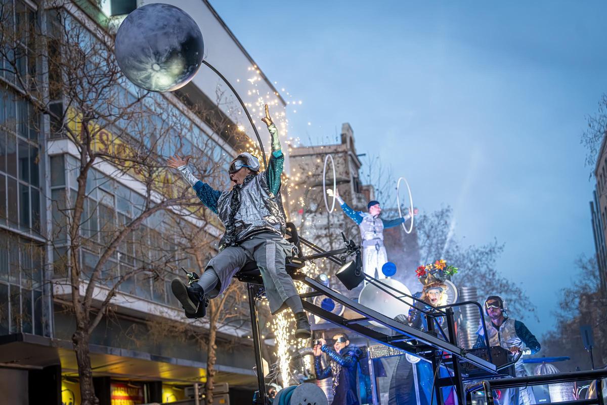 Arranca el Carnaval 2025 de BCN en Sants