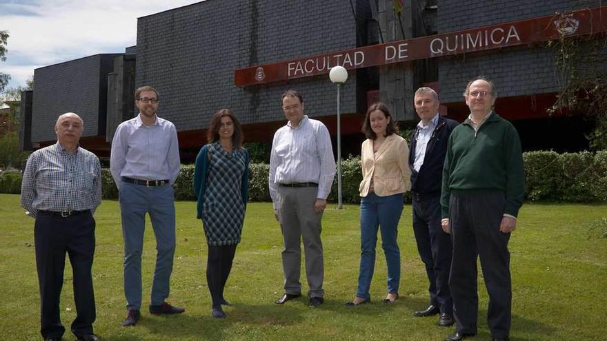El equipo de investigación de la Universidad de Oviedo que lidera el proyecto sobre recuperación de metano de las minas.