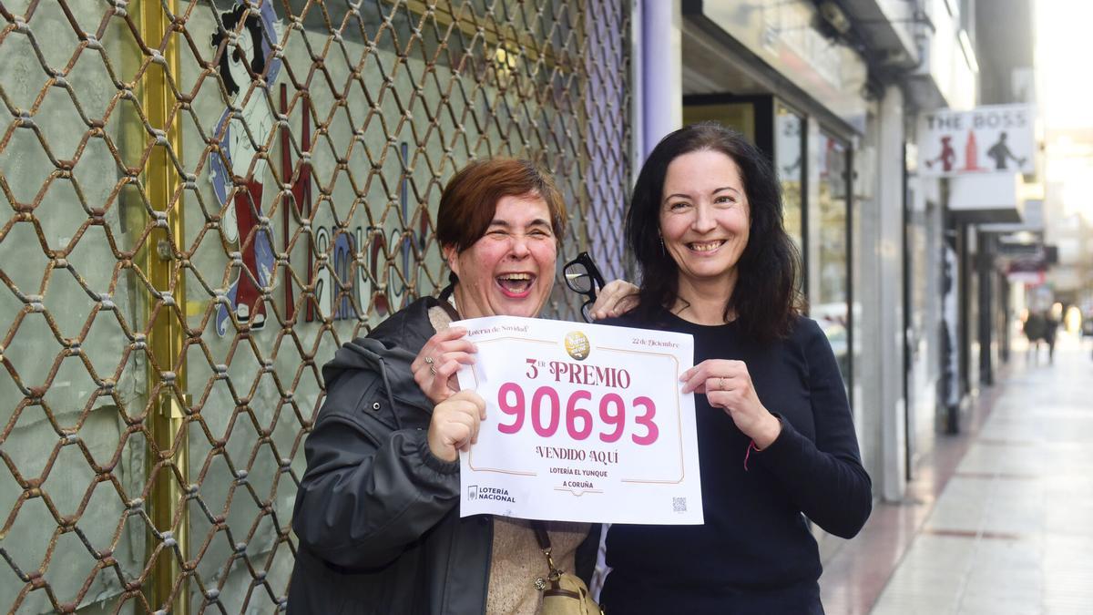 Lorena y Manoli, agraciadas con el o90693