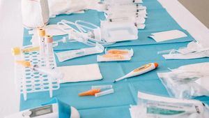 Algunos de los materiales médicos más utilizados hechos de tereftalato de polietileno o poliuretano pueden estar en riesgo.
