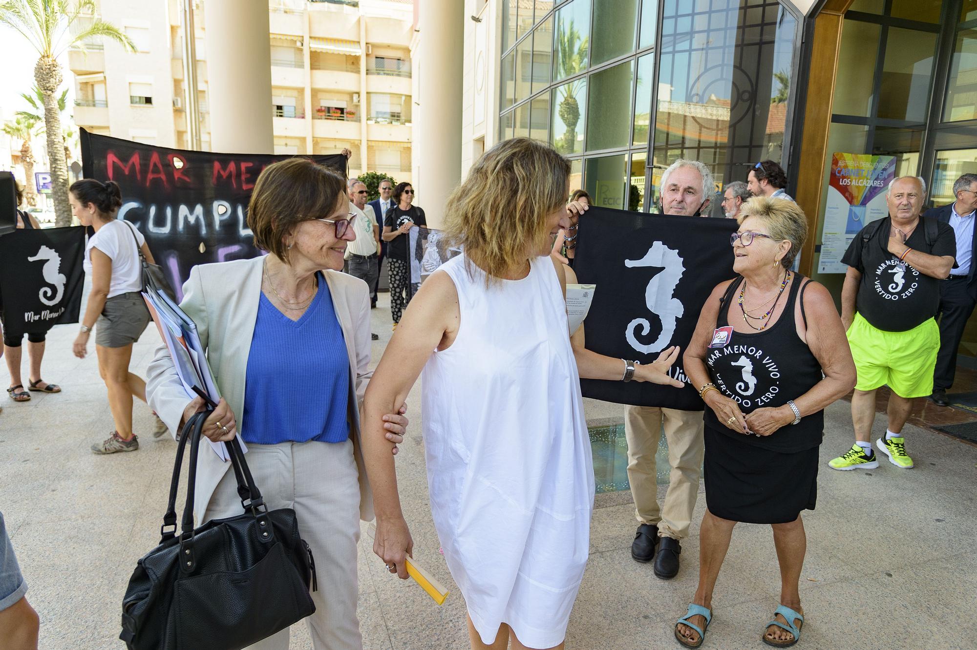 Visita de la ministra Teresa Ribera al Ayuntamiento de Los Alcázares