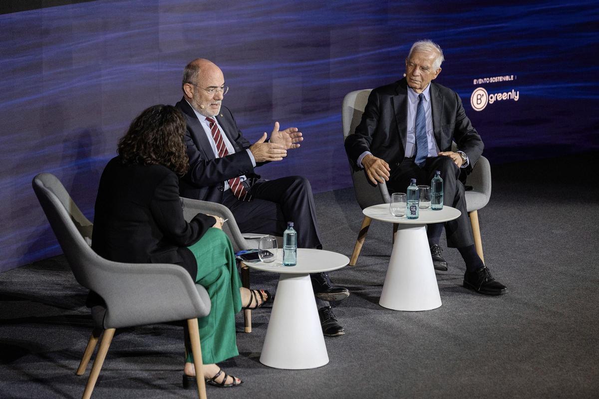 Conversación 'Nuevo pacto por el Mediterráneo' entre Gemma Martínez, directora de EL PERIÓDICO; Jaume Duch, 'conseller' de Unión Europea y Acción Exterior, y Josep Borrell, presidente de CIDOB.