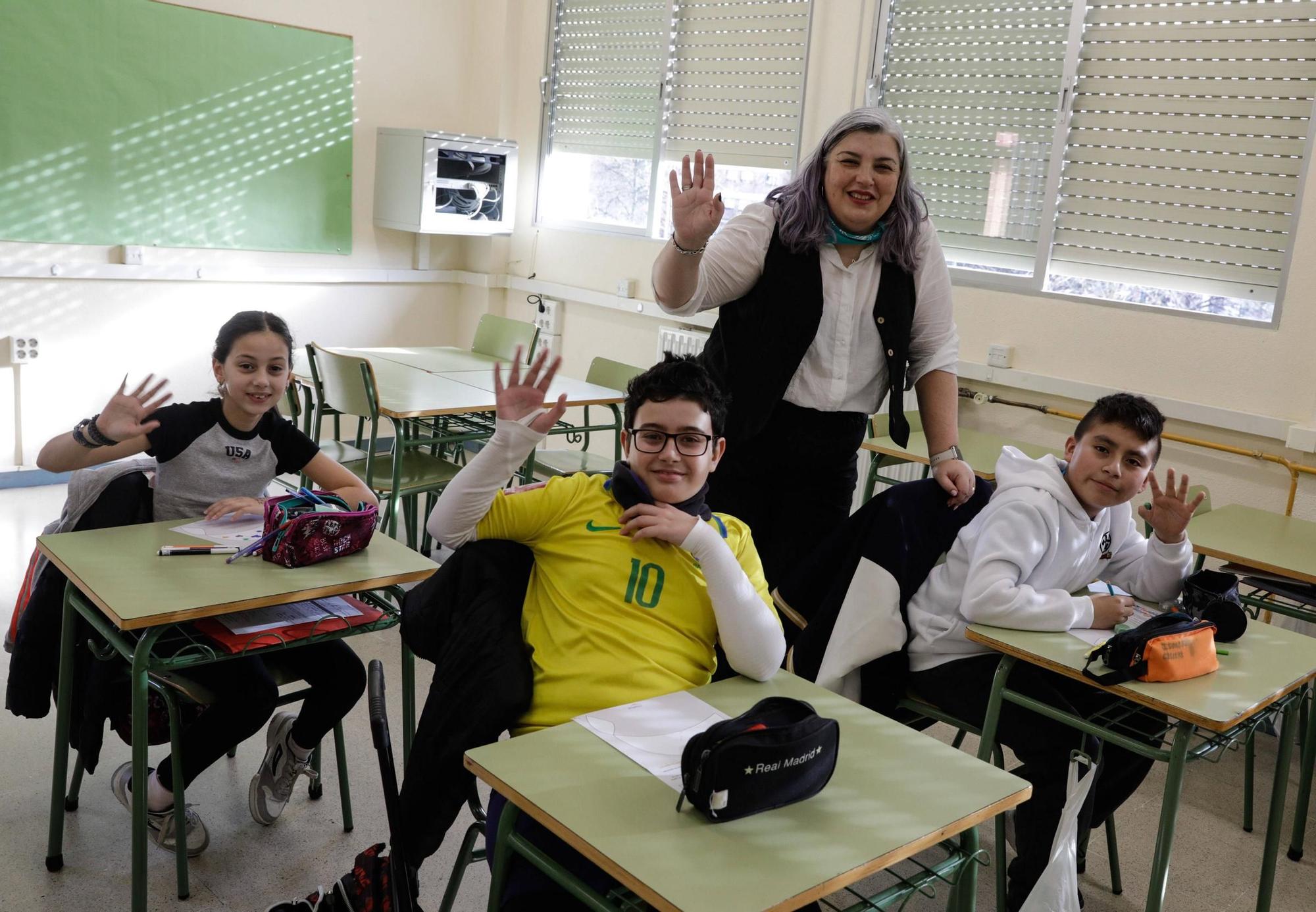 El alumnado del Rey Pelayo se prepara para volver a su colegio (en imágenes)