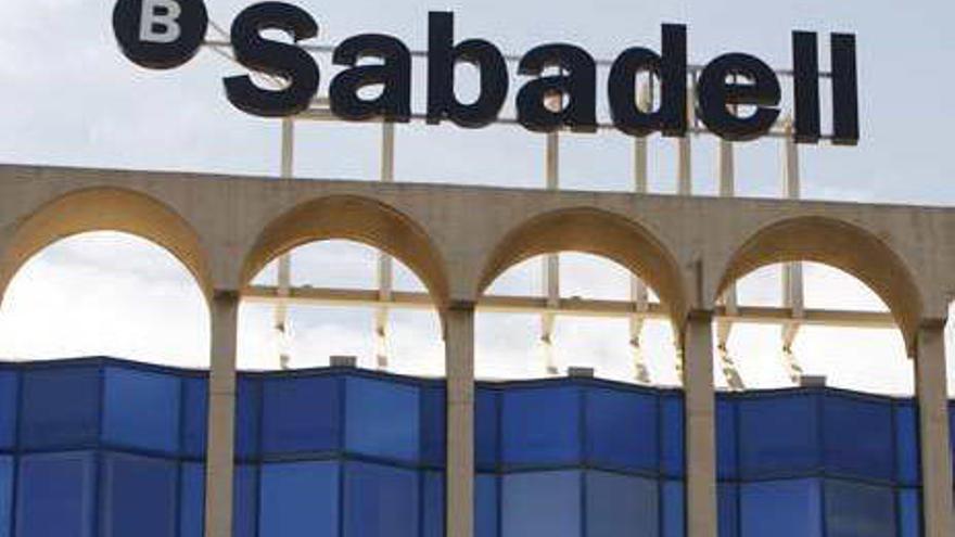 La sede de SabadellCAM en la ciudad de Alicante.