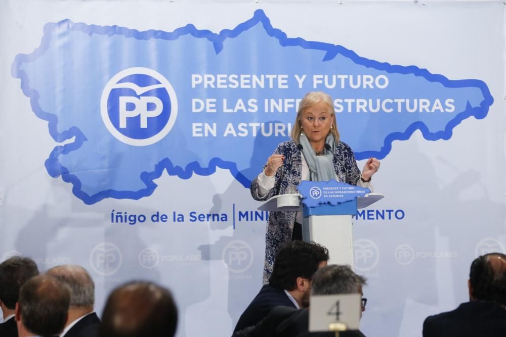 Íñigo de la Serna, Ministro de Fomento, analiza el "Presente y futuro de las infraestructuras en Asturias"