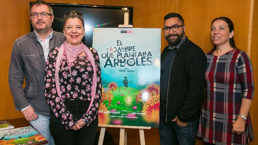 Gonzalo Ubani, Mª Carmen Sánchez, Israel Reyes y Nati Santana, ayer.