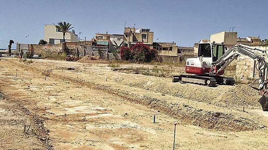 Las obras de urbanización permitirán que la calle Son Fleixes llegue hasta la primera línea del Molinar.