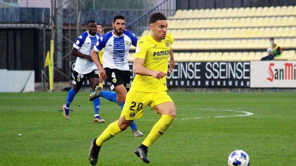 Juan Carlos Arana está jugando muchos minutos en las últimas semanas con el Villarreal B.