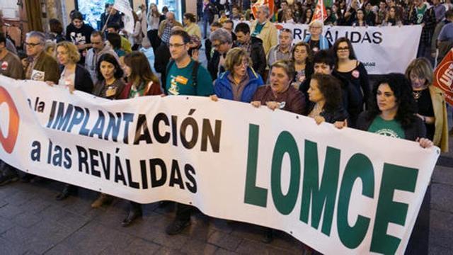 Manifestación de estudiantes en contra de las reválidas.