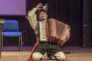 Juan Ruibal, acordeonista: «O mundo do acordeón necesita unha estrutura común para poder medrar»