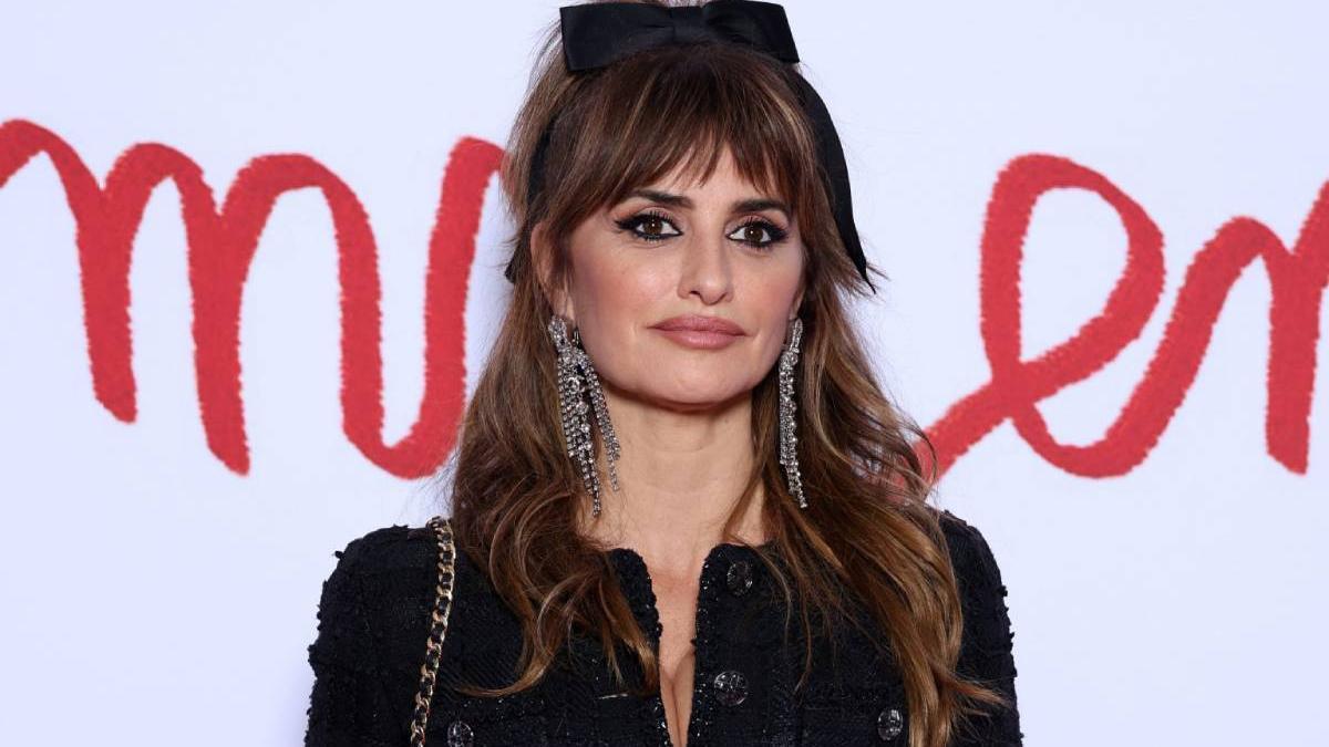 Penélope Cruz tiene fobia a conducir desde que atropellaron a su hermana, Mónica Cruz