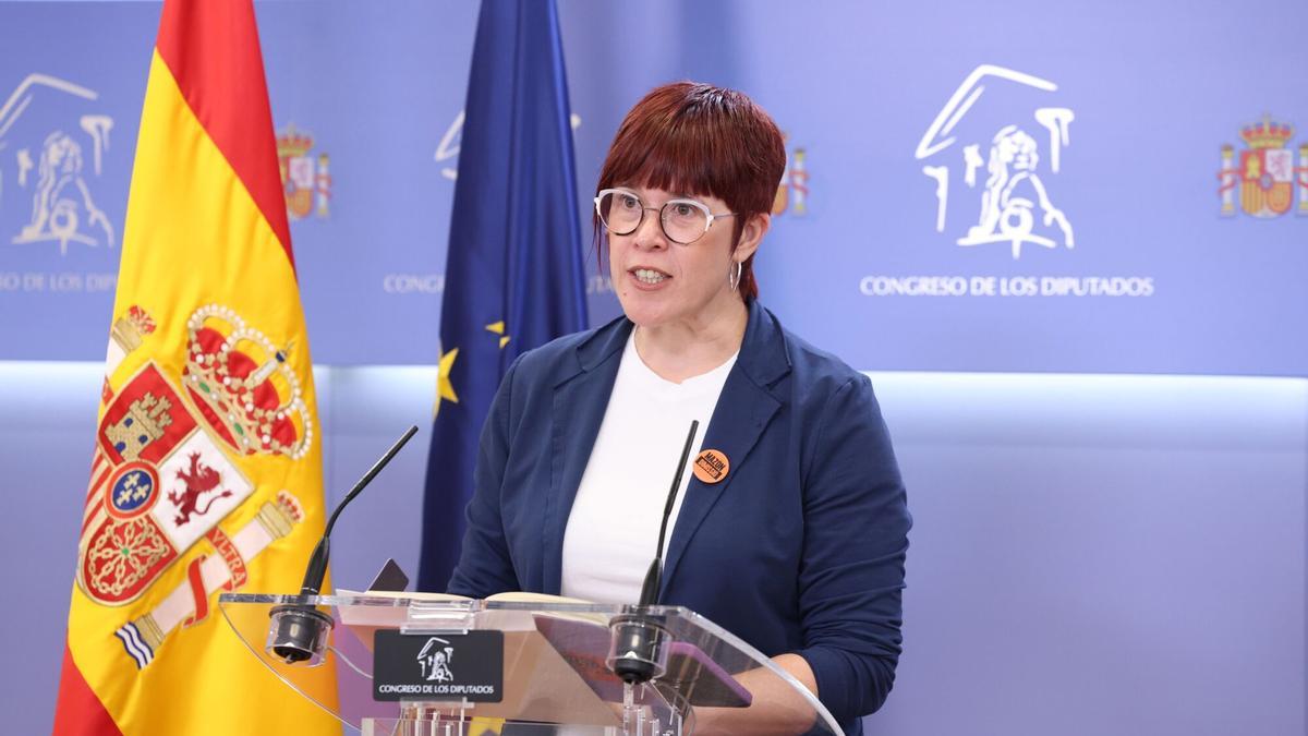 La portavoz de Compromís en el Congreso, Águeda Micó, este martes en rueda de prensa.