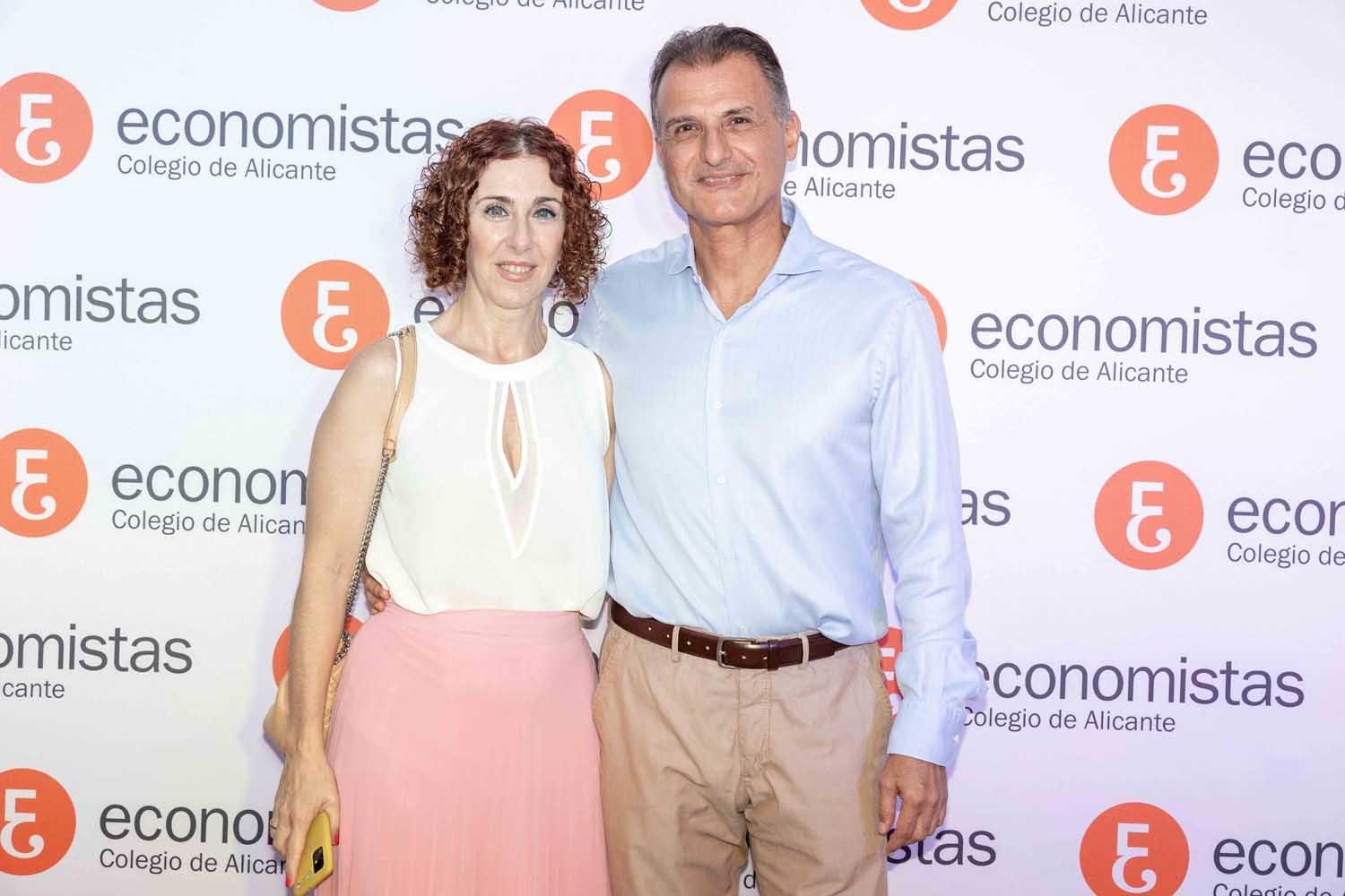 Los Economistas de Alicante celebran su cena anual en honor a su patrón