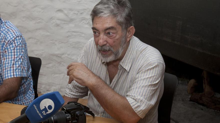 El Fotografo Perfecto Arjones Cholas Tendra Su Calle En Alicante Informacion