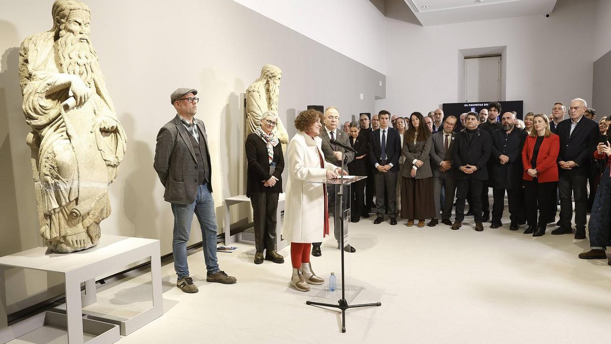 Acto de recepción de las estatuas de Mestre Mateo en el Museo do Pobo Galego, el 11 de diciembre de 2025,
