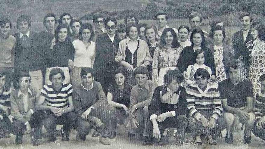 Los alumnos, en una imagen de los años cincuenta.