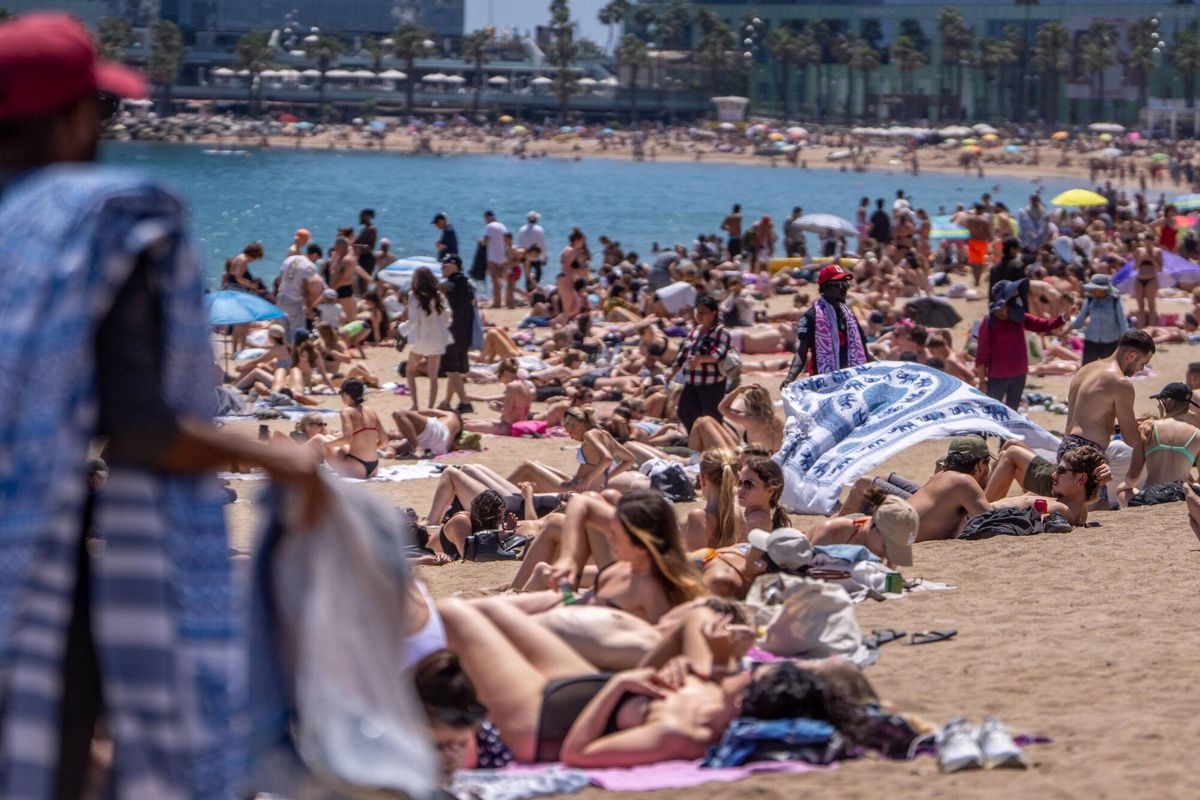 Aemet avisa: el maig s’acaba amb calor de ple estiu i donarà pas a un juny estival Aemet avisa: el maig s’acaba amb calor de ple estiu i donarà pas a un juny estival