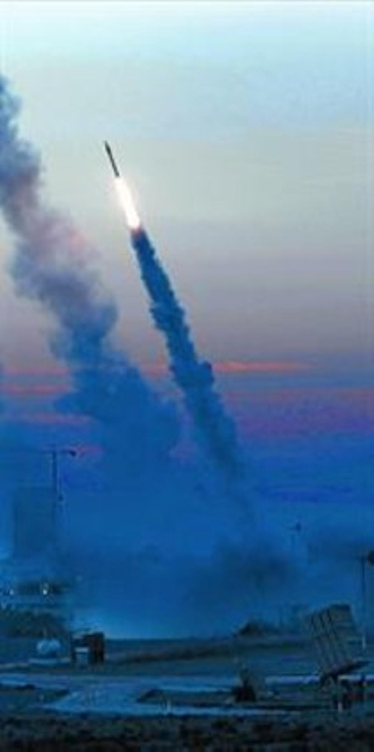 El sistema de defensa antimíssils israelià s’activa davant l’ofensiva des de Gaza. El sistema de defensa antimíssils israelià s’activa davant l’ofensiva des de Gaza.