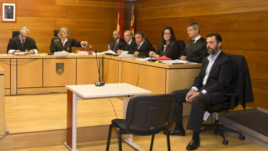 Dos magistrados del TC consideran un "desatino" que no se vuelva a juzgar a Miguel López por el crimen de su suegra