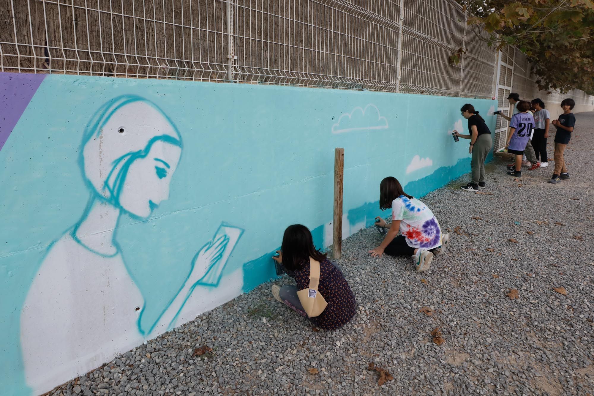 Galería de imágenes del mural homenaje a la mujeres en Ibiza