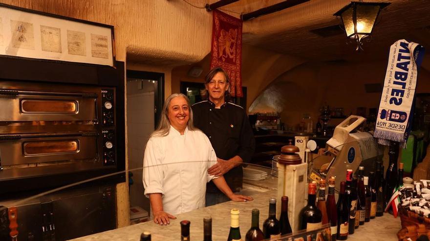 Mauro Valvasori, el alma del primer restaurante italiano de Oviedo, se jubila: "Fuimos pioneros en la cocina internacional en la ciudad"