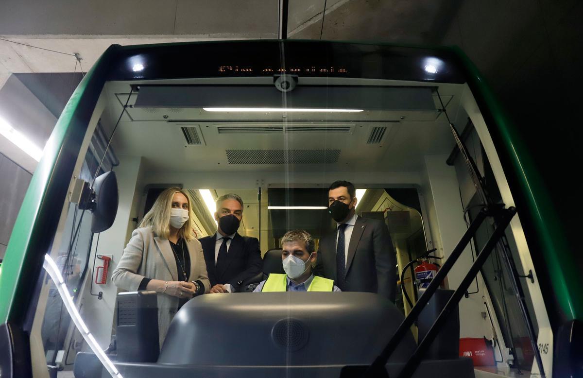 Pruebas en el tramo del metro de Málaga y visita a la estación de Atarazanas