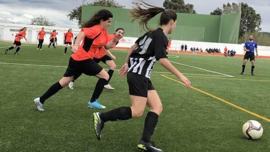 Disputado encuentro entre el Càrcer y el Castellonense.