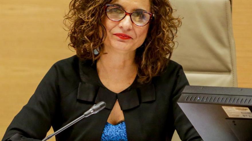 La ministra de Hacienda, María Jesús Montero, durante la comparecencia de hoy.