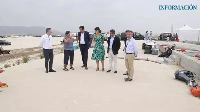 El ministro Óscar López visita los estudios de Ciudad de la Luz en Alicante