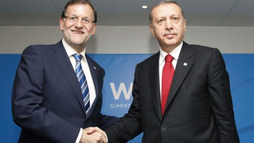 Rajoy y Erdogan estudian el papel de España contra la amenaza yihadista