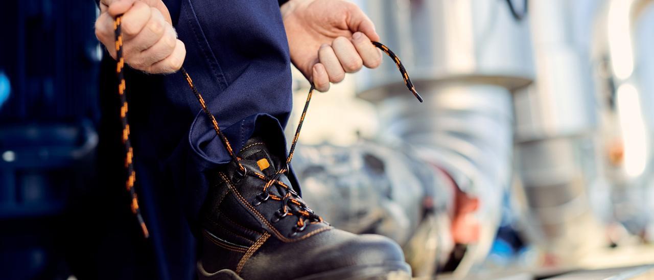 Cómo proteger los pies de los accidentes laborales y evitar males mayores