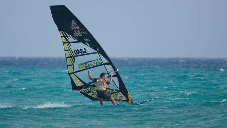 Matteo Iachino la revelación de la jornada en la prueba de Slalom