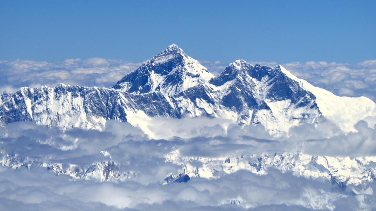 El monte Everest, cada vez más acosado por el turismo de escalada