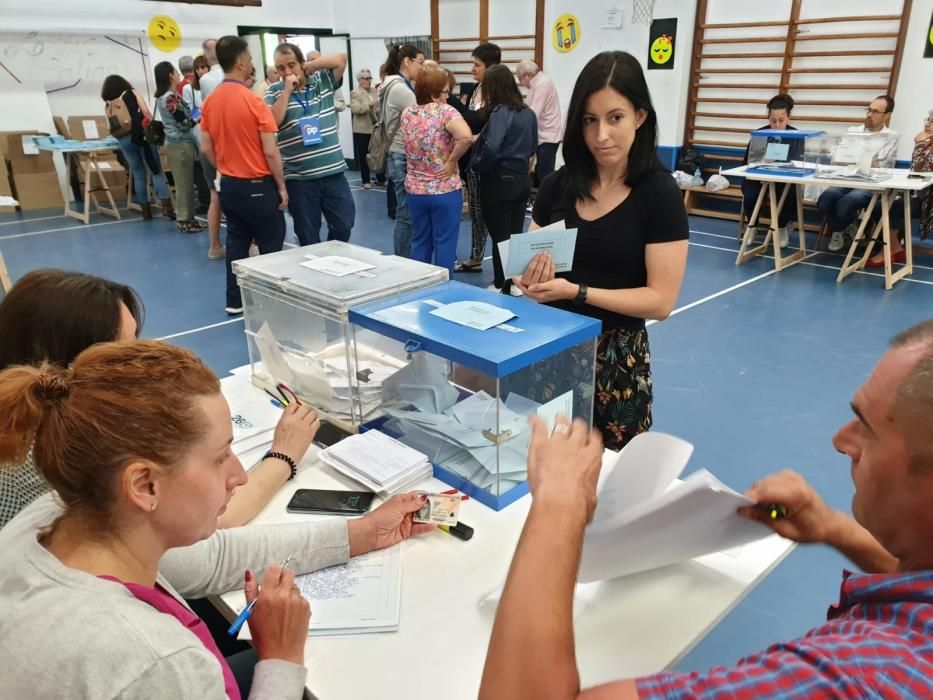 Las fotos de las elecciones municipales y europeas en Vigo el 26 de mayo.